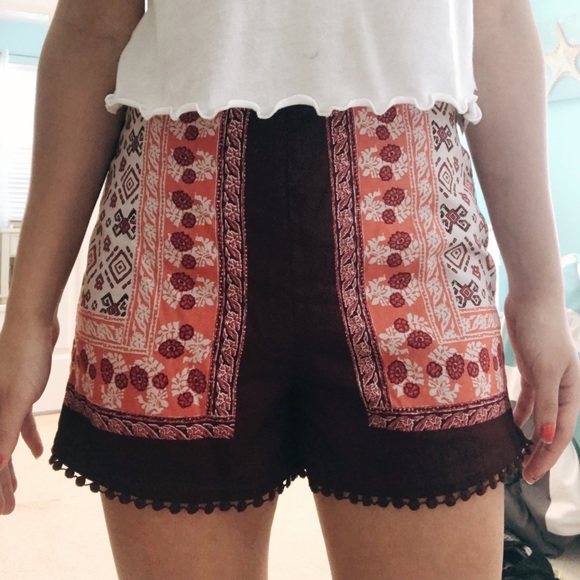 Tribal Side Zip Shorts - Picture 1 of 6